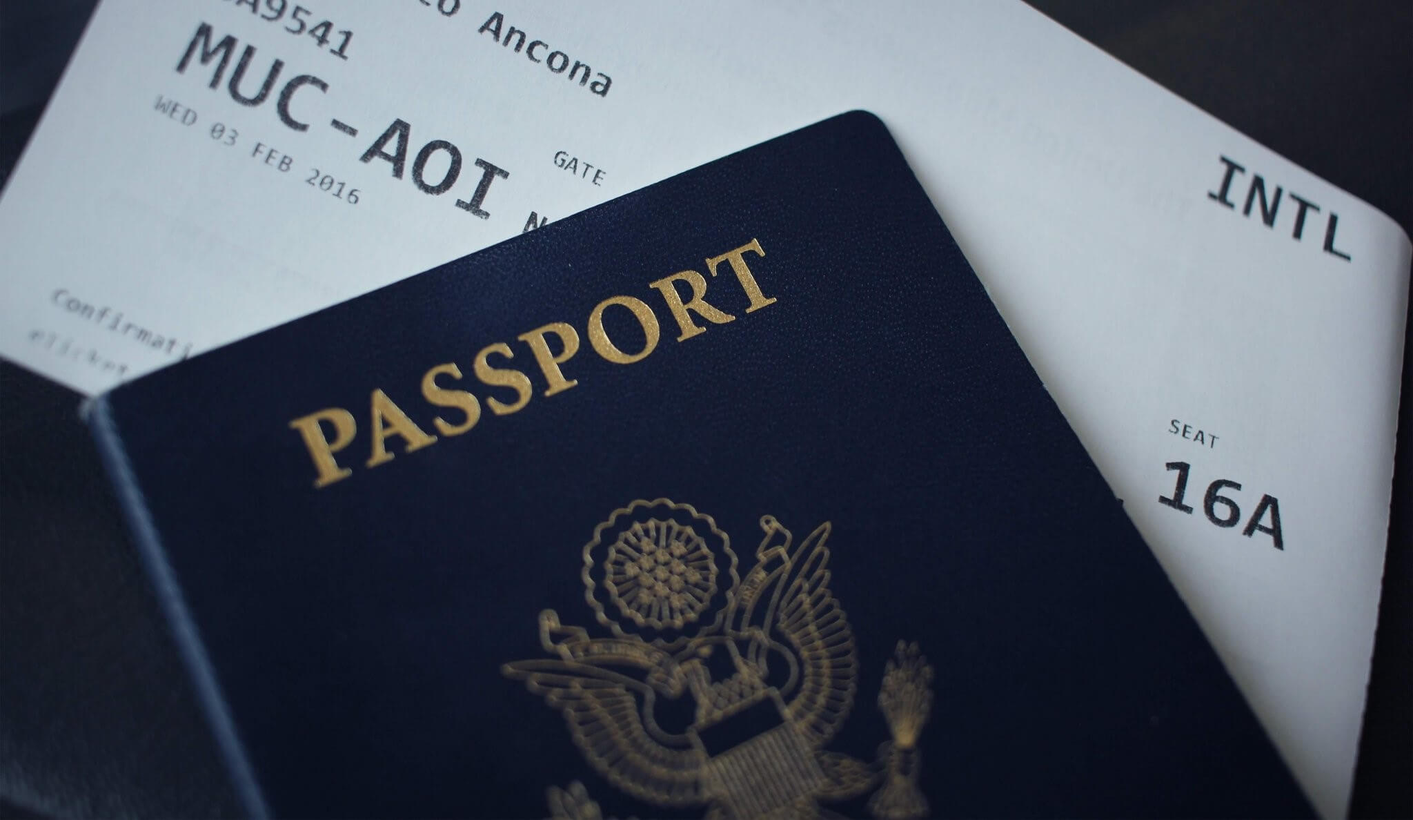 ¿Comprarías un pasaporte falso?